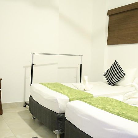 281 Kandy City Hostel & Rooms Deiyannewela Exterior foto